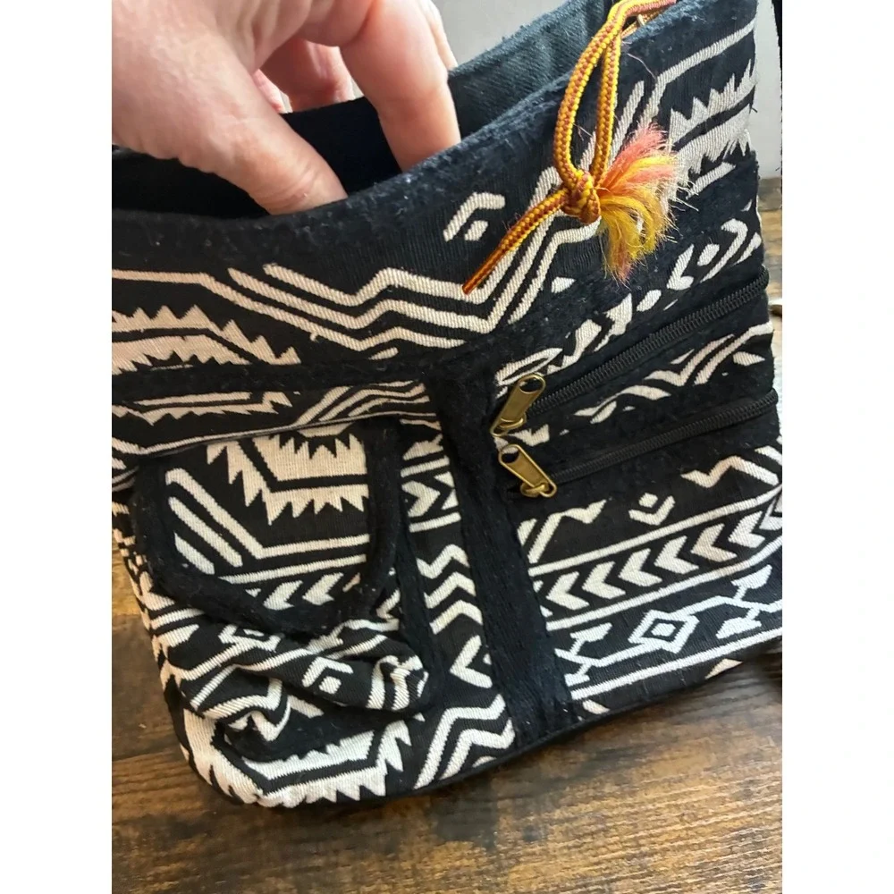 Black & White Aztec Crossbody Bag - Unbranded